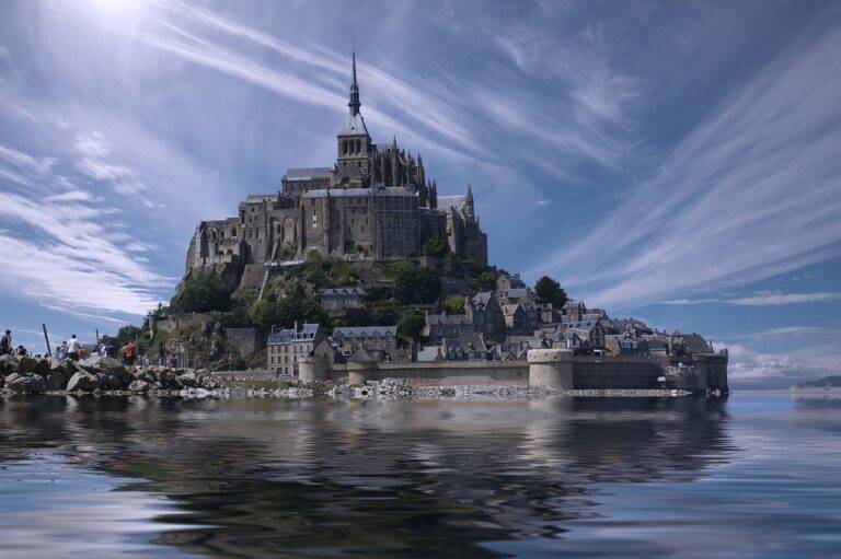 Food and Drink Festivals: Indulging in Culinary Delights and Tasteful Experiences